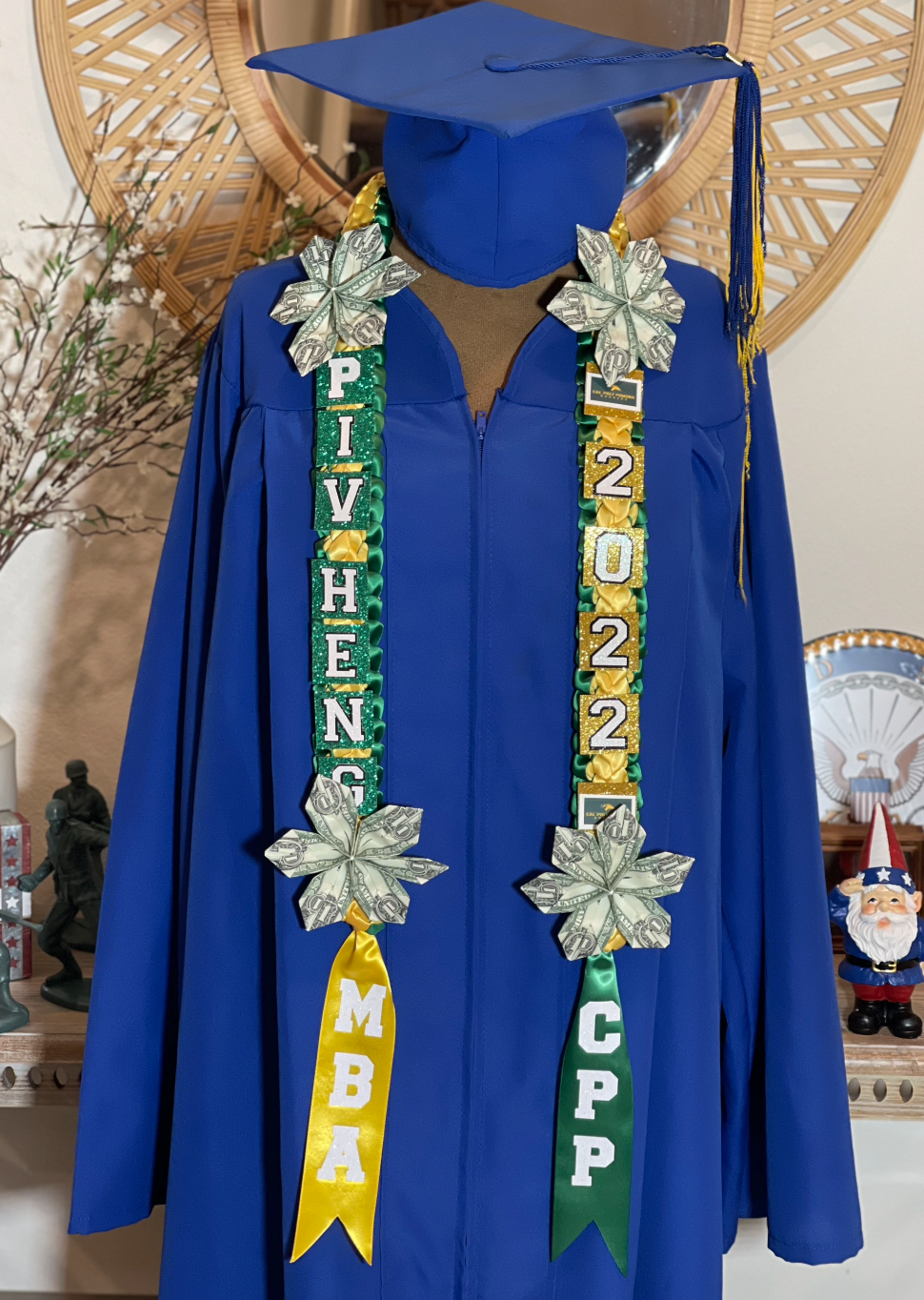 Graduation / Promotion Lei - Option 16